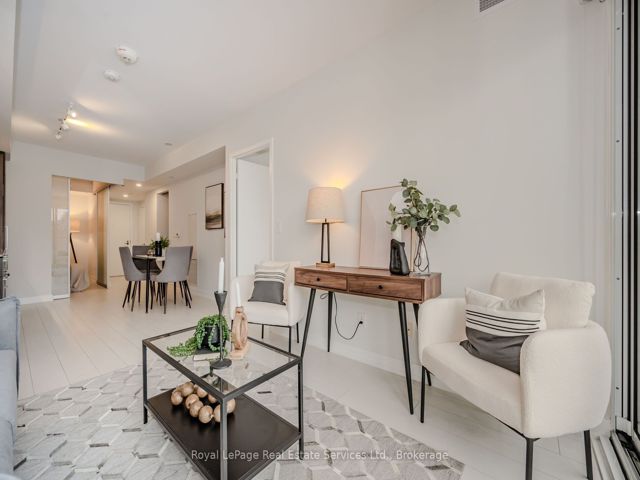 310 - 19 Western Battery Rd