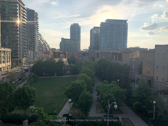 310 - 19 Western Battery Rd