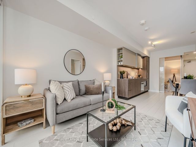 310 - 19 Western Battery Rd