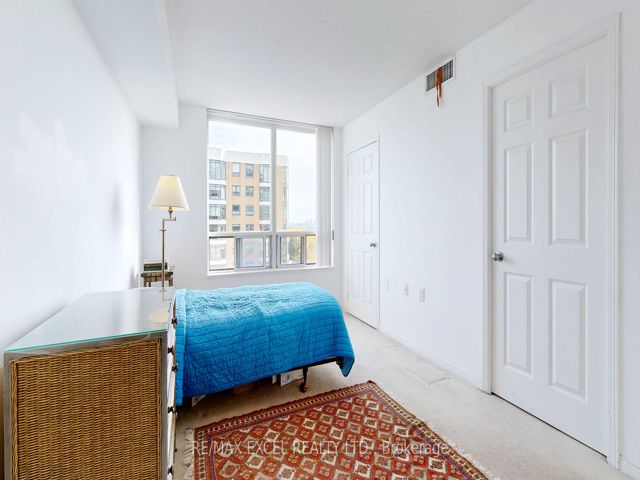 1009 - 35 Finch Ave E