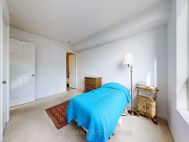 1009 - 35 Finch Ave E