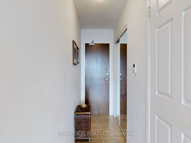 1009 - 35 Finch Ave E