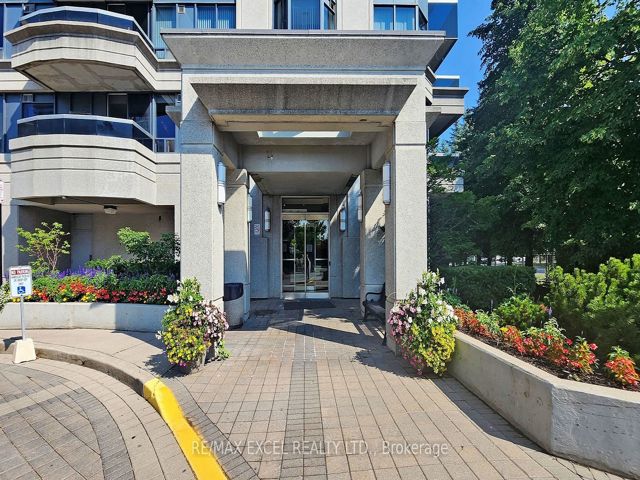 1009 - 35 Finch Ave E