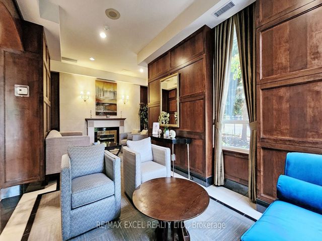 1009 - 35 Finch Ave E