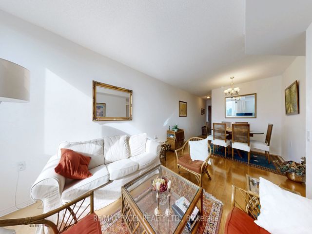 1009 - 35 Finch Ave E