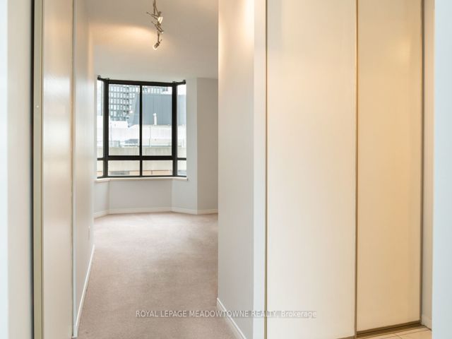 1109 - 280 Simcoe St