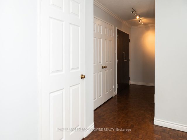 1109 - 280 Simcoe St