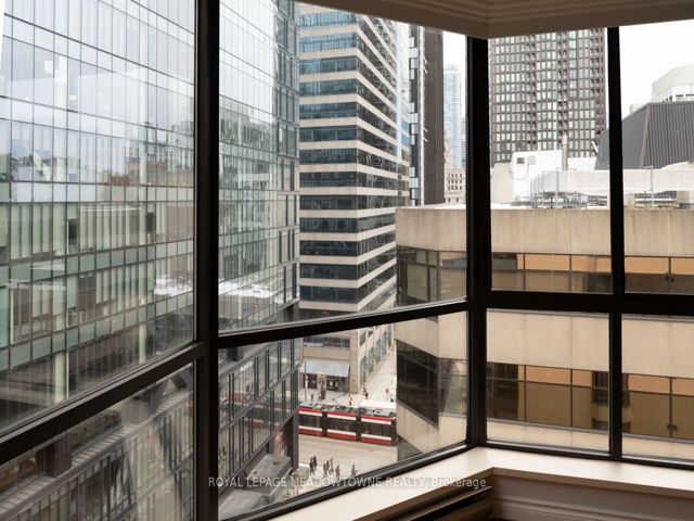 1109 - 280 Simcoe St