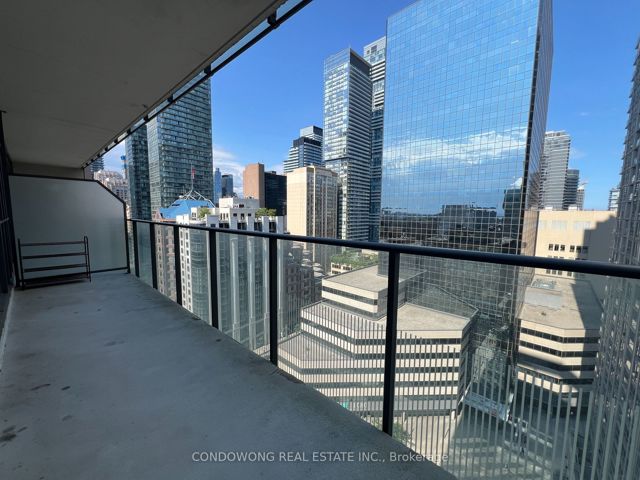 1803 - 770 Bay St