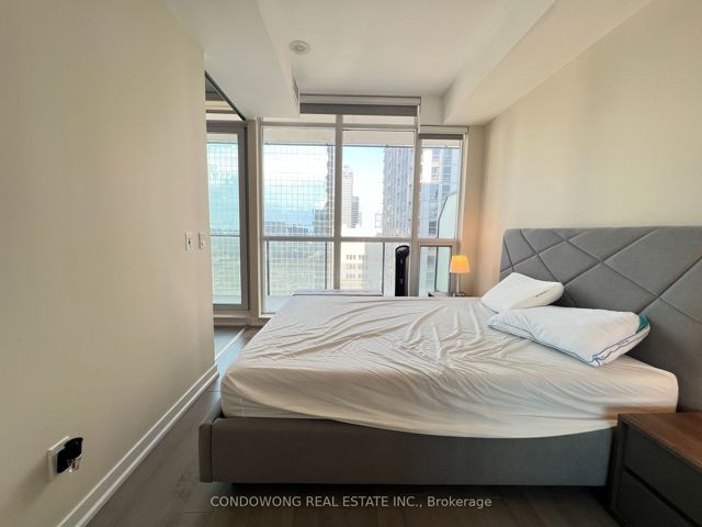 1803 - 770 Bay St