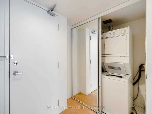 605 - 311 Richmond St E
