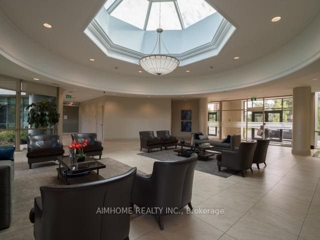 501 - 28 Harrison Garden Blvd