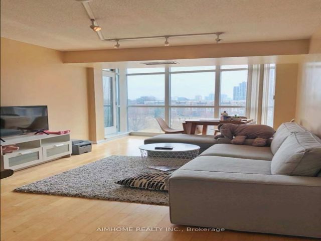 501 - 28 Harrison Garden Blvd