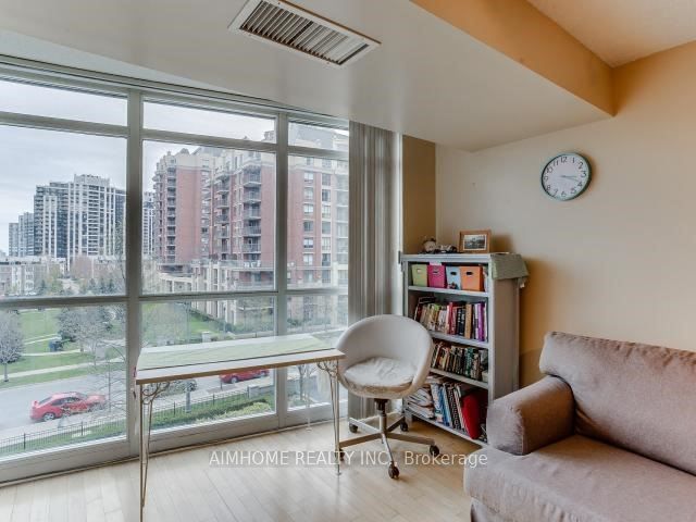 501 - 28 Harrison Garden Blvd