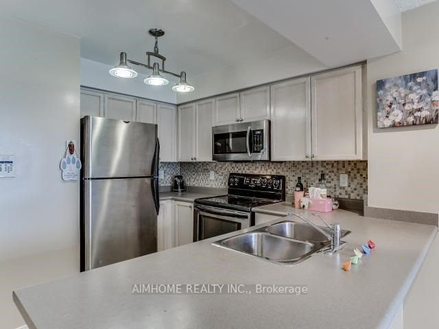 501 - 28 Harrison Garden Blvd