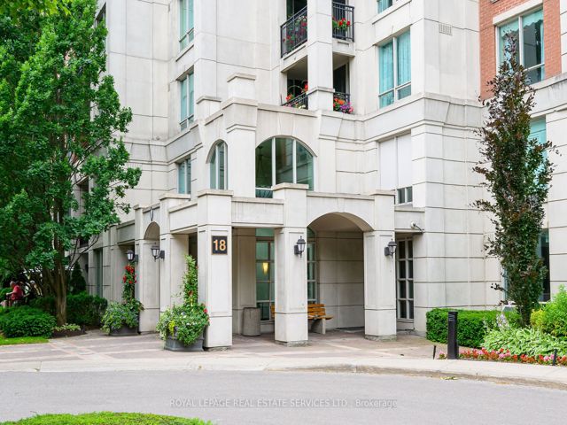 803 - 18 William Carson Cres