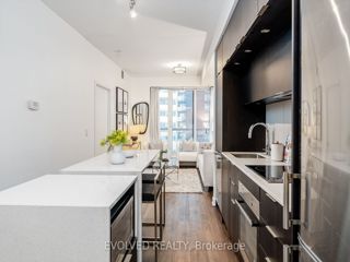 527 - 55 Regent Park Blvd