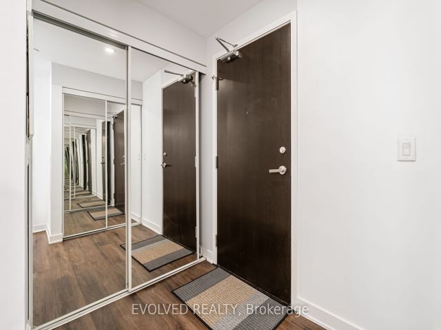 527 - 55 Regent Park Blvd