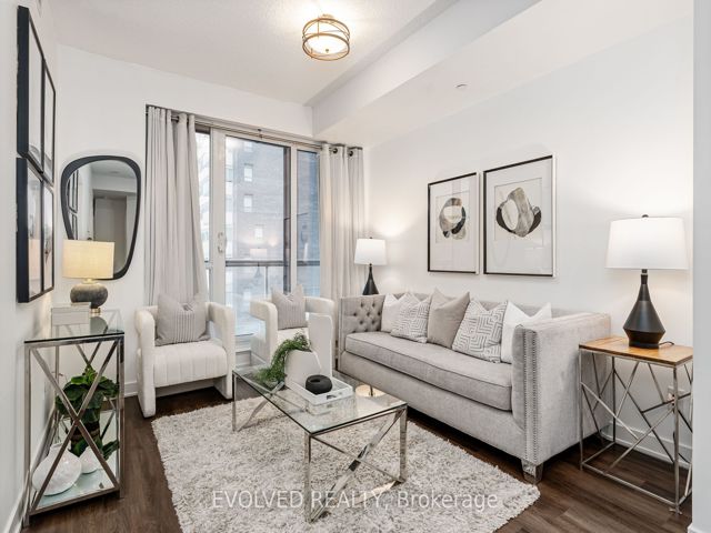 527 - 55 Regent Park Blvd