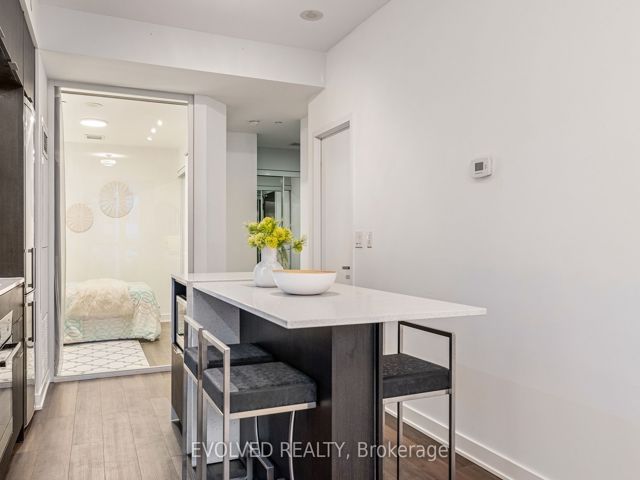 527 - 55 Regent Park Blvd