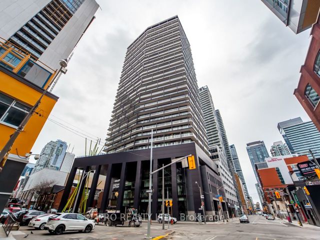2212 - 125 Peter St