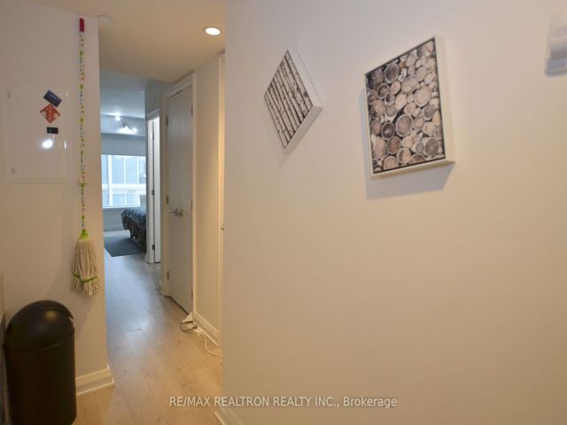 713 - 155 Yorkville Ave