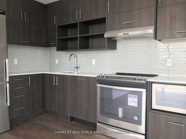 1211 - 150 Fairview Mall Dr