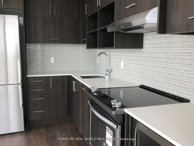 1211 - 150 Fairview Mall Dr