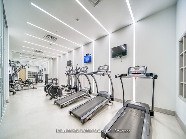 1211 - 150 Fairview Mall Dr