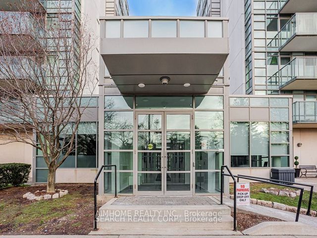 410 - 3830 Bathurst St
