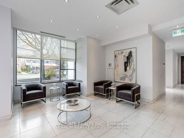 410 - 3830 Bathurst St