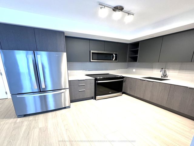 2211 - 50 Dunfield Ave