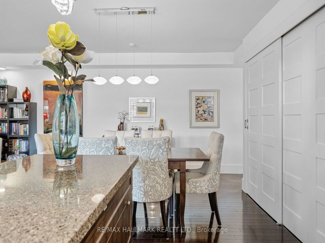 301 - 2603 Bathurst St