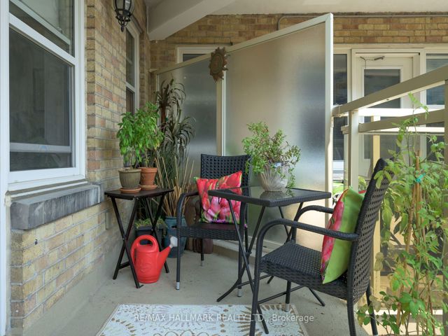 301 - 2603 Bathurst St