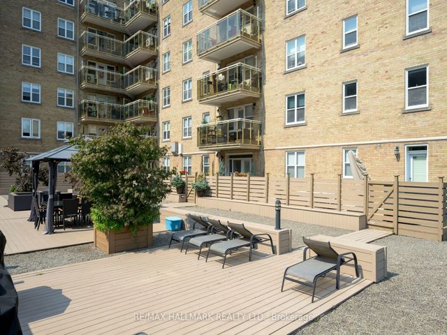 301 - 2603 Bathurst St