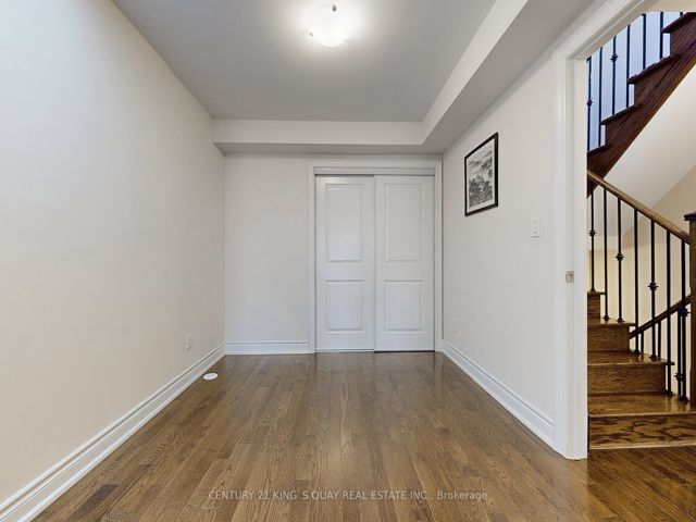 15 - 40 Hargrave Lane