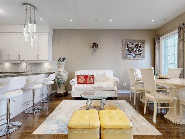 15 - 40 Hargrave Lane