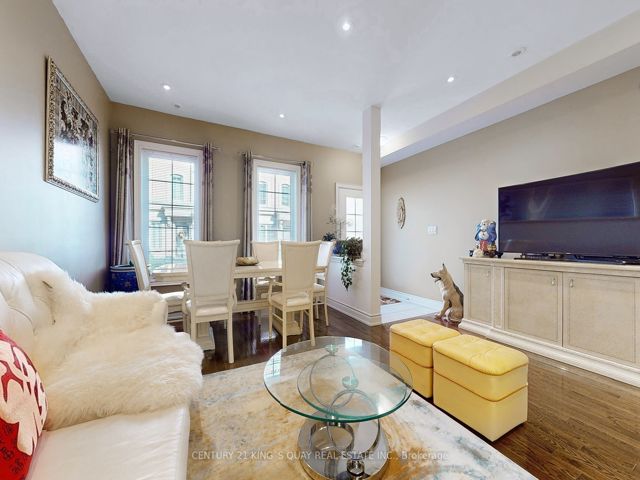 15 - 40 Hargrave Lane