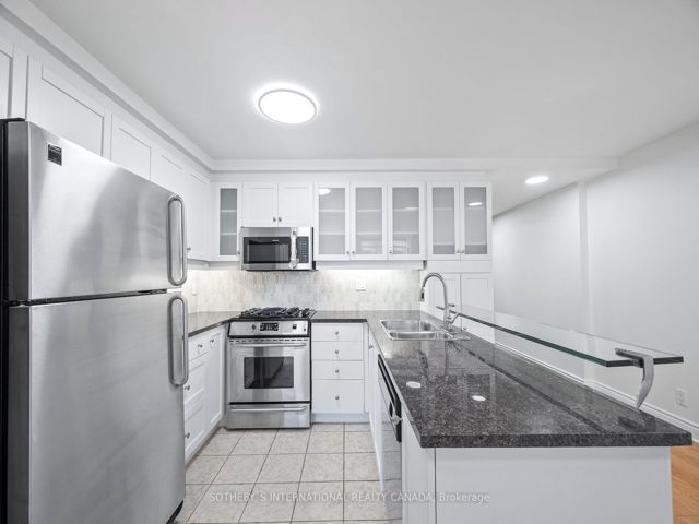 405W - 500 Queens Quay W