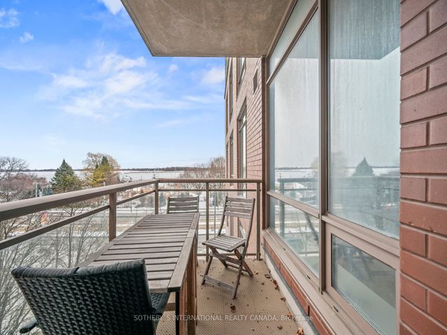 405W - 500 Queens Quay W