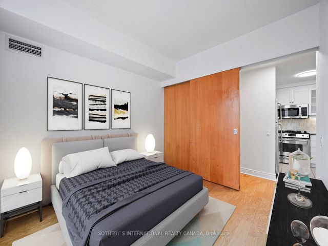 405W - 500 Queens Quay W