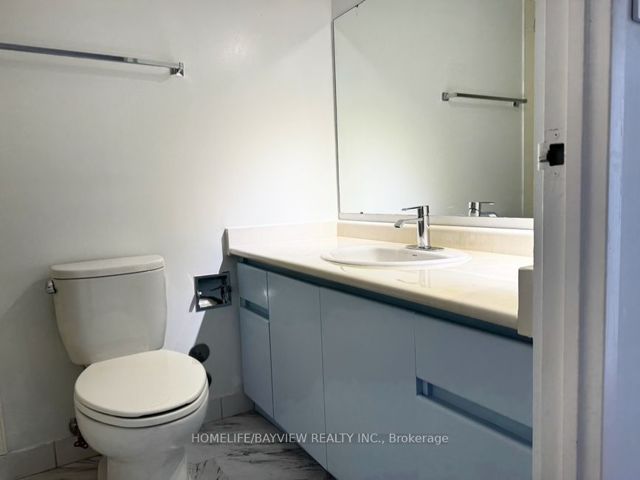 PH 302 - 5765 Yonge St