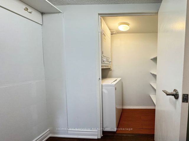 PH 302 - 5765 Yonge St