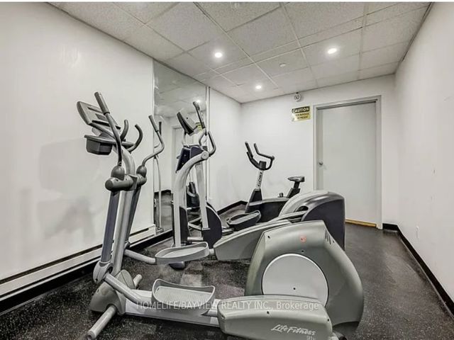 PH 302 - 5765 Yonge St