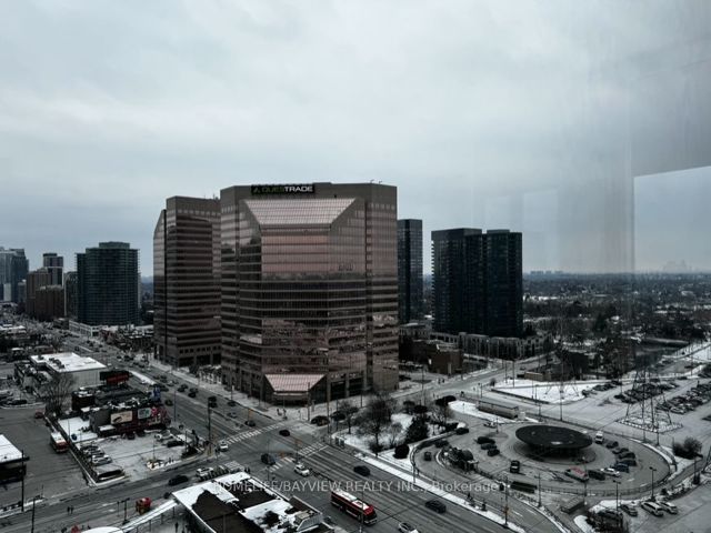 PH 302 - 5765 Yonge St