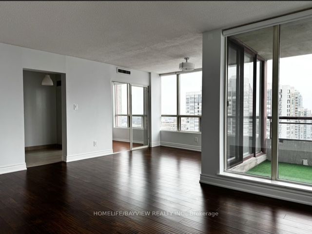 PH 302 - 5765 Yonge St