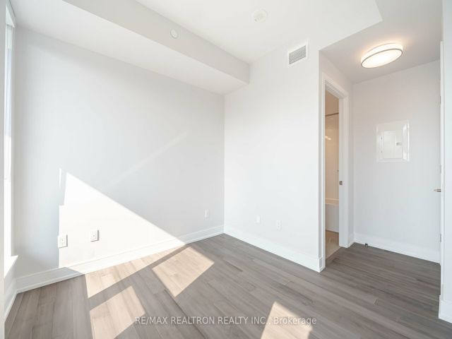 1203 - 2525 Bathurst St