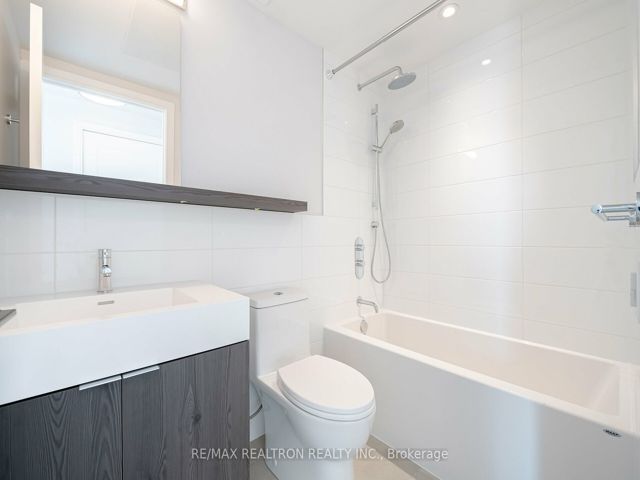 1203 - 2525 Bathurst St