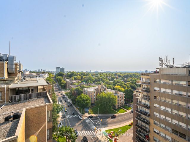 1203 - 2525 Bathurst St