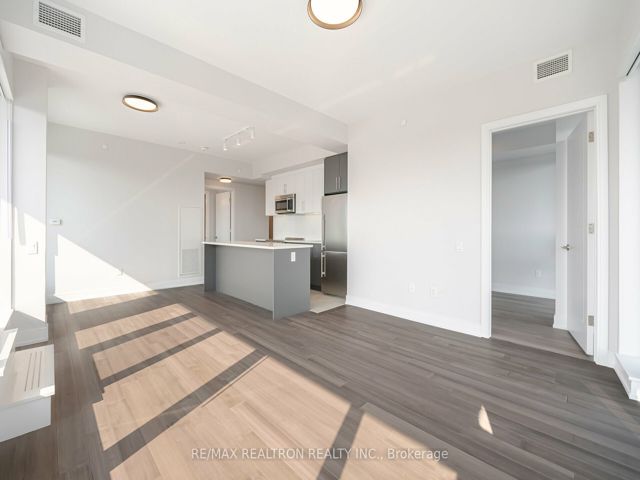 1203 - 2525 Bathurst St